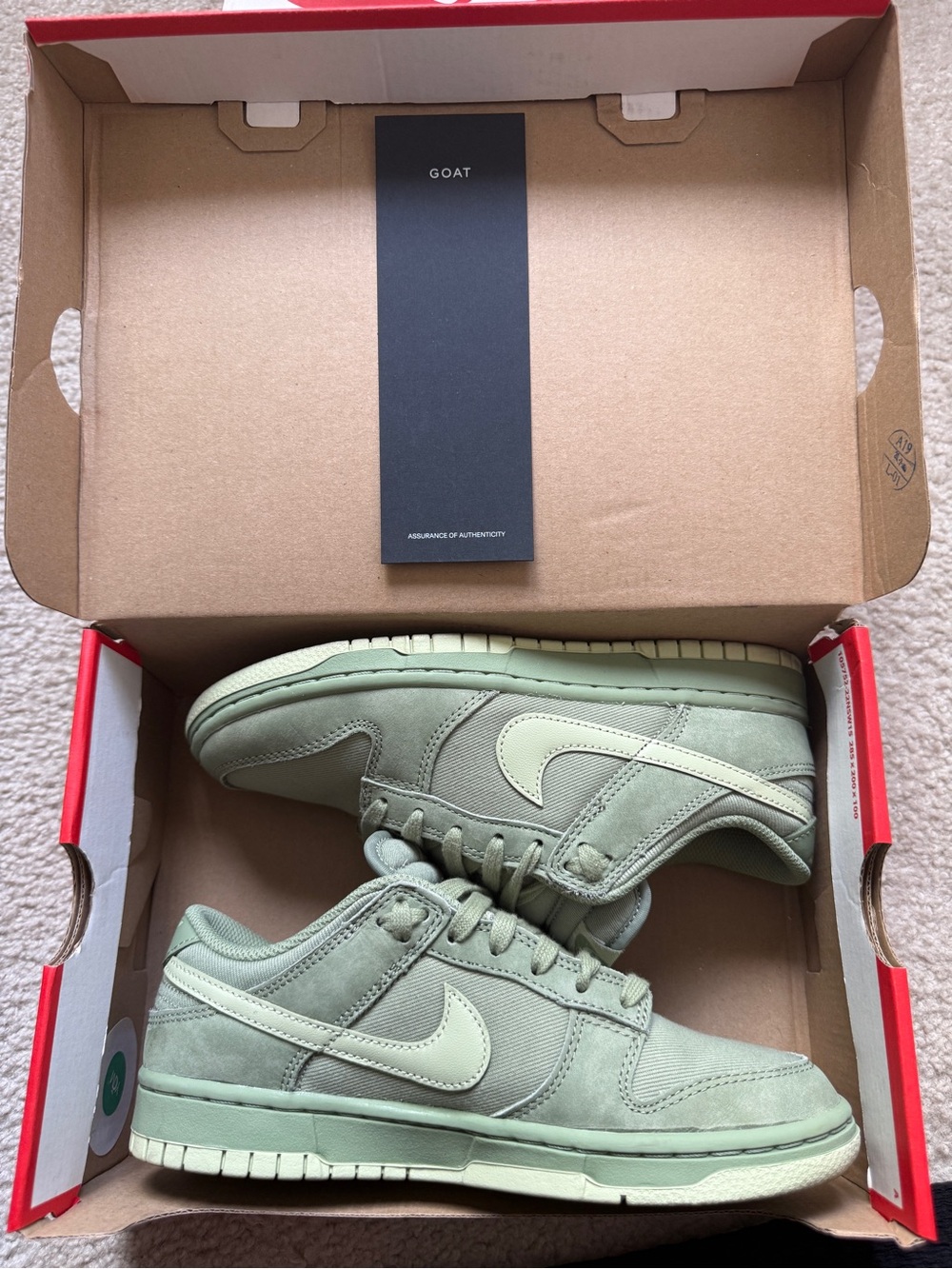 Nike Dunk Low Premium 'Oil Green' sneakers
